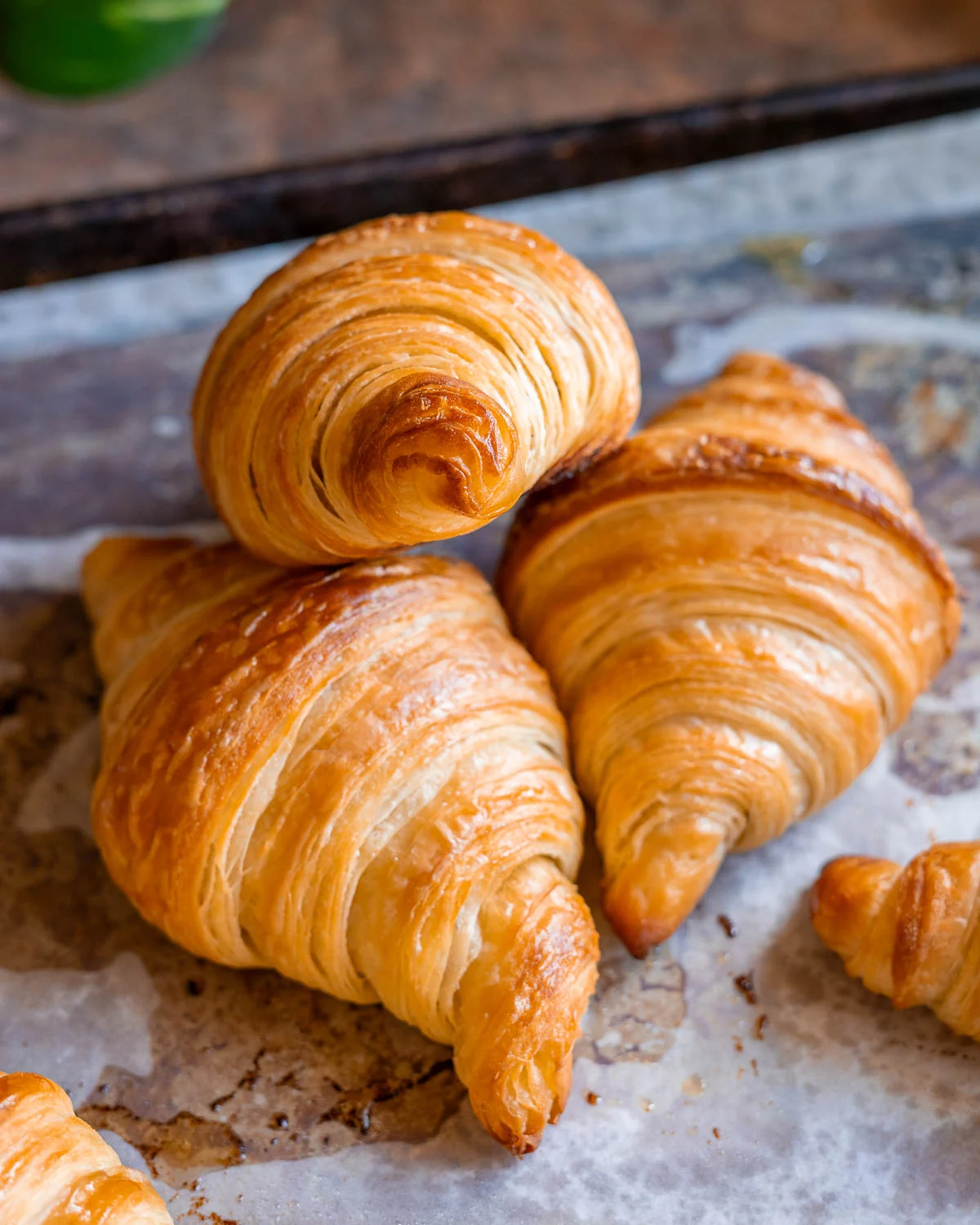 Plain croissant